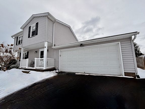 2nd image of 79 Grandview Ln