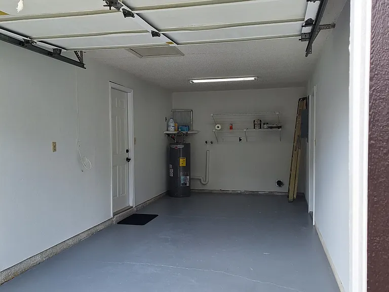 1429 Pulaski St — Photo 11