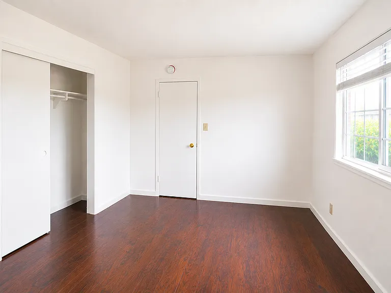 9940 Walnut St — Photo 20