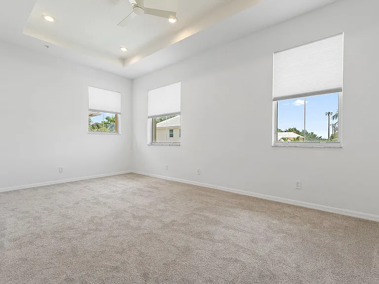 4273 E Main St — Photo 22