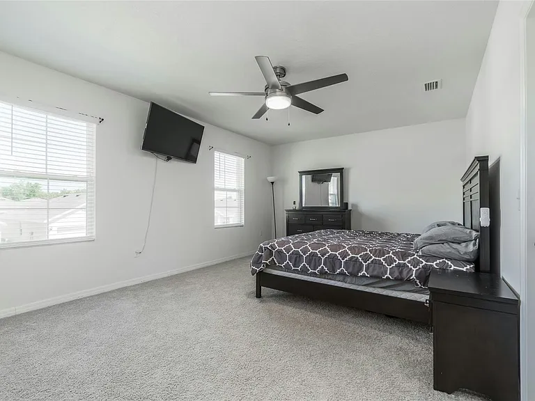 10008 Jadite Pl — Photo 11