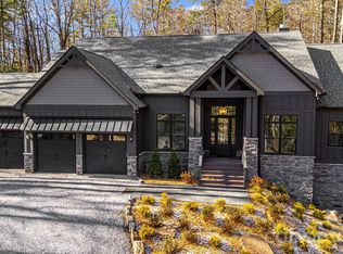 202 Lakeshore Dr, Sapphire, NC 28774