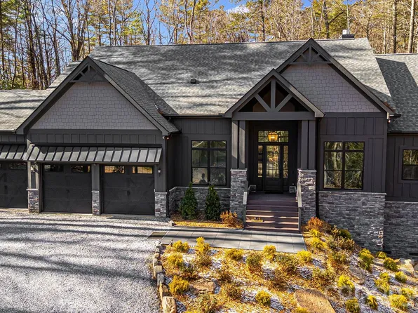 202 Lakeshore Dr, Sapphire, NC 28774