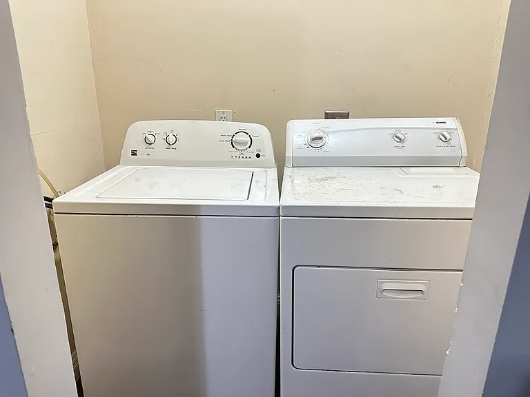 3110 Washington St #3 — Photo 8