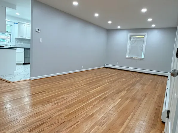 670 Henry Avenue Ext, Stratford, CT 06614