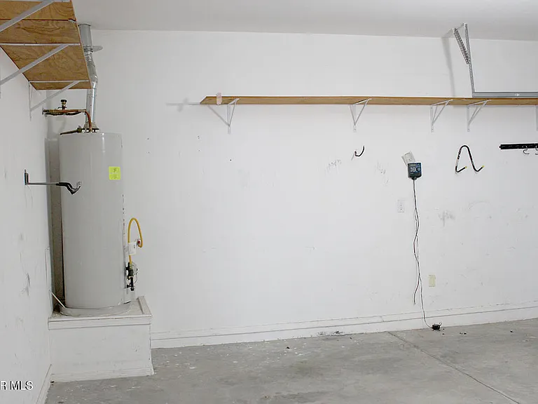 853 Blue Park Ave — Photo 23