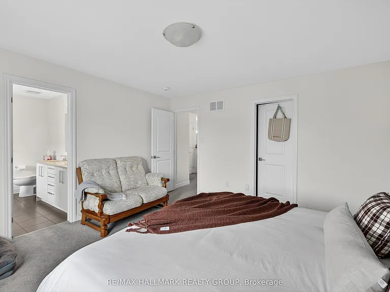 709 Samantha Eastop Ave — Photo 15