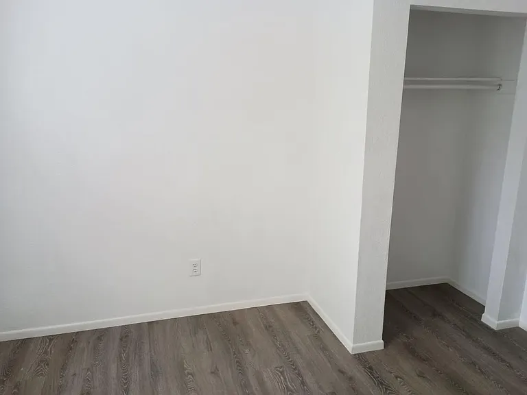 5365 Dunlop Dr — Photo 7