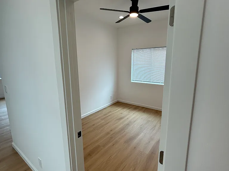 615 S Clementine St #2 — Photo 11