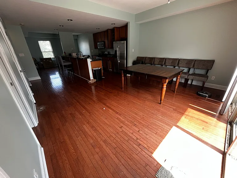 4390 Olive St — Photo 8