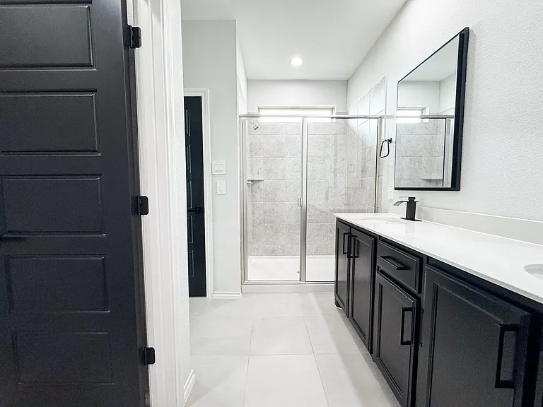 3227 Shortgrass Ln — Photo 8