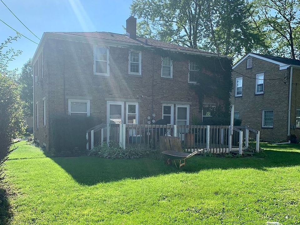 2nd image of 702 Scott Ave