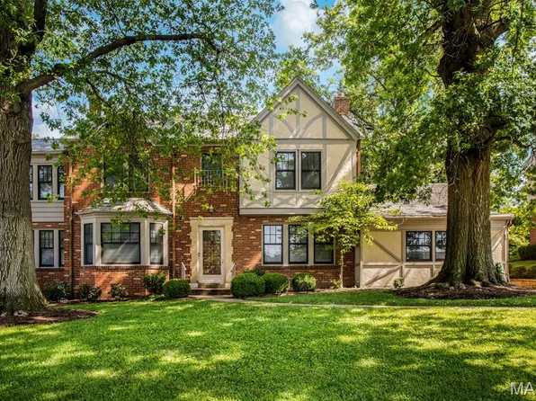 27 Thorndell Dr, Saint Louis, MO 63117