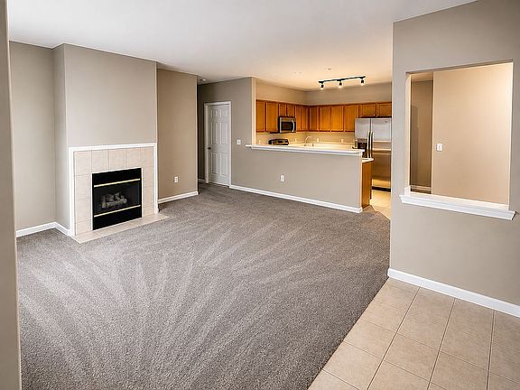 3rd image of 5878 Acorn Ln