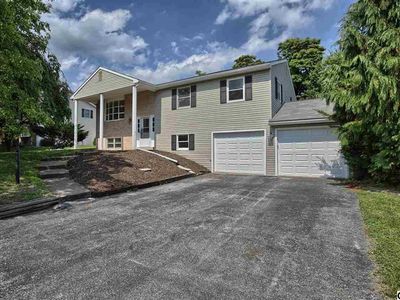 21 Long Lane Dr, Hummelstown, PA, 17036