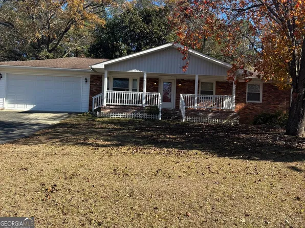 202 Forest Hill Dr, Warner Robins, GA 31088