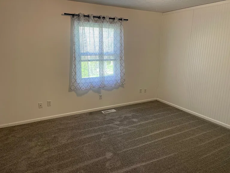 662 Oak Hill Rd — Photo 6