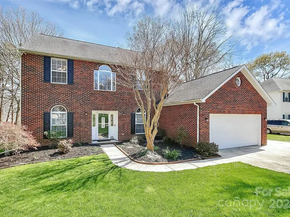 4794 Lauren Glen St NW, Concord, NC 28027