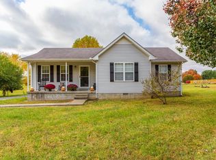 105 Gammons Ln, Lafayette, TN 37083