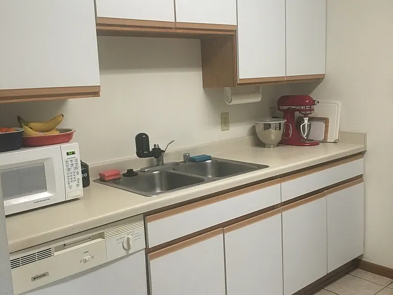 Windsor Pond Apartments — Photo 80