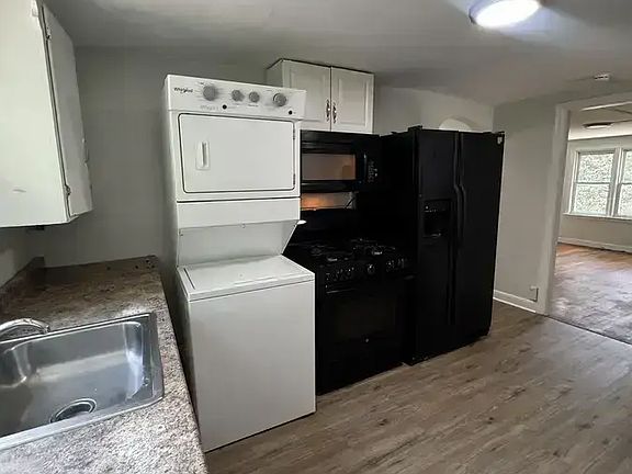 2nd image of 35 Goodyear St #1