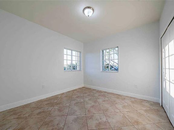 4th image of 14612 SW 38th St