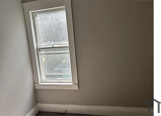 144 Rohr St — Photo 2