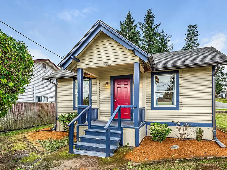 10003 19th Ave SW — Photo 1
