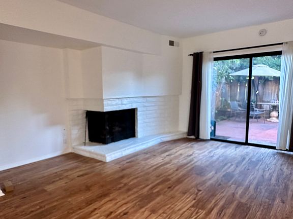 4th image of 3717 Mariana Way APT B