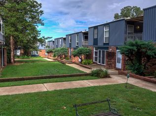 508 S Mattis Ave APT 1, Champaign, IL 61821