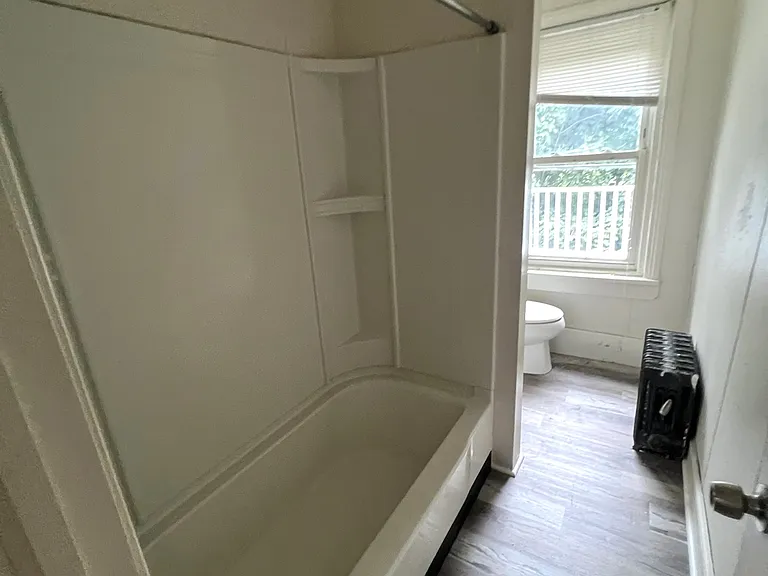 1413 N Harrison St #3 — Photo 7