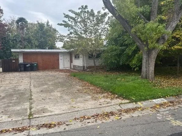 1636 Los Molinos Way, Sacramento, CA 95864