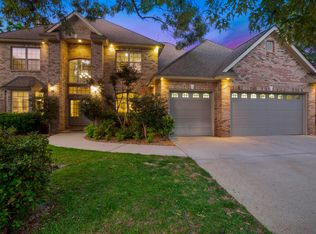 3707 Point Clear Dr, Ocean Springs, MS 39564