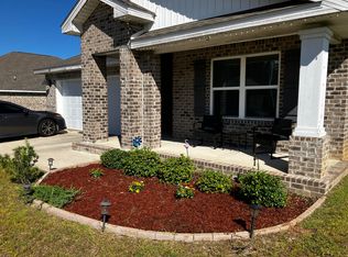 5149 Gaineswood Dr, Milton, FL 32583