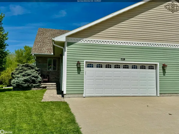 111 Lakeview Meadows Ct, Clear Lake, IA 50428