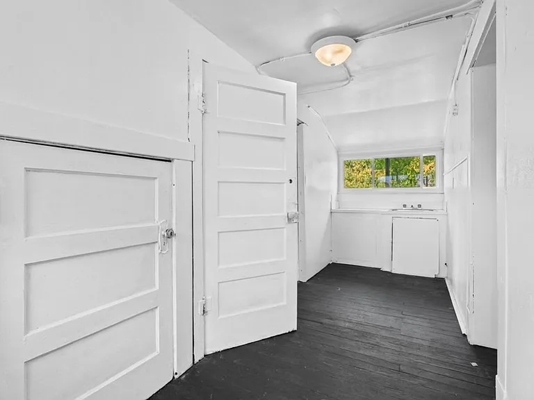 110 Garland Ave #A — Photo 3
