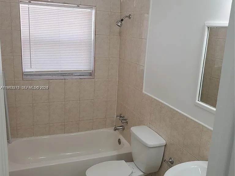 831 SW 14th Ct — Photo 15