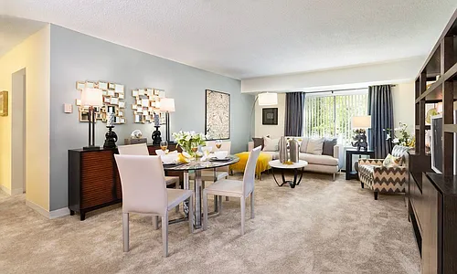 Floor plan 2 Bed/1 Bath Corner Unit with Balcony
