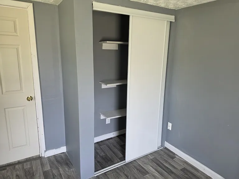 2124 Arthur Ave — Photo 16