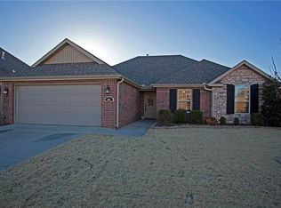 606 SW Keystone St, Bentonville, AR 72712