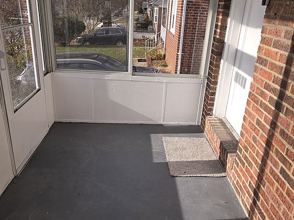 Screened in porch (ceiling fan not pictured)
