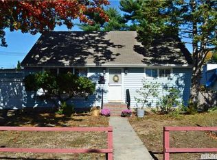 772 Barbara Blvd, Franklin Square, NY 11010