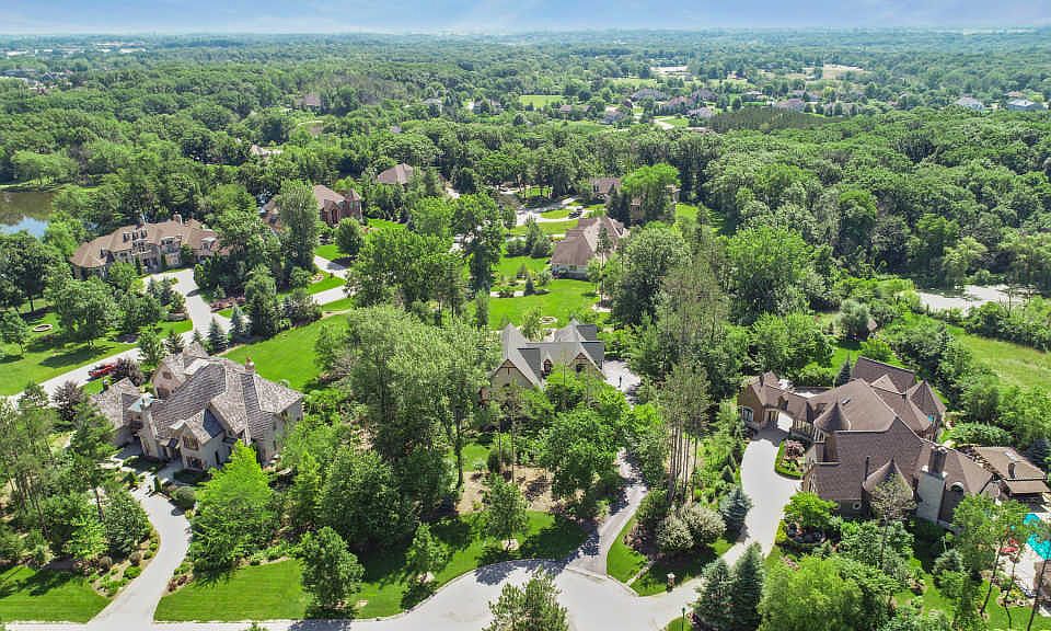 1st image of 16445 S Alberta Ct