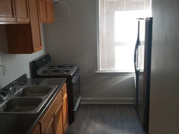 4th image of 8834 Riverview Blvd #2N