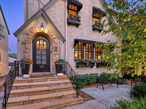 450 Mount Curve Blvd, Saint Paul, MN 55105