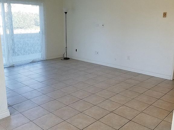 Living room. Outlets for wall mounted tv