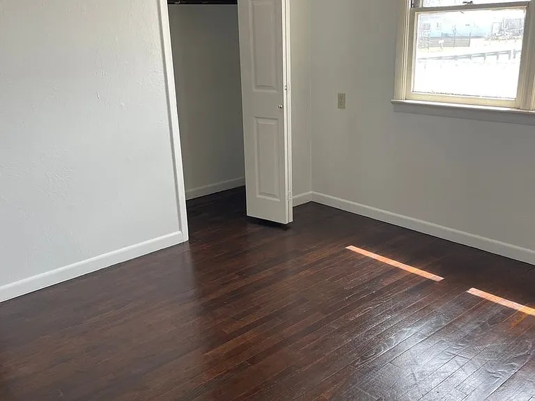 507 S Chestnut St — Photo 9