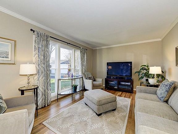 Family Room 1
