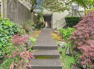4418 Corliss Ave N APT B, Seattle, WA