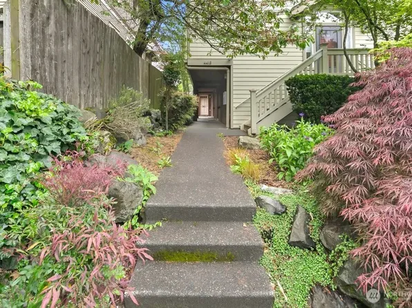 4418 Corliss Avenue N #B, Seattle, WA 98103